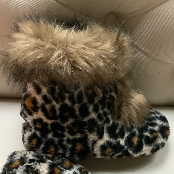 Kenzie Leopard print Slipers - Picture 3 of 12